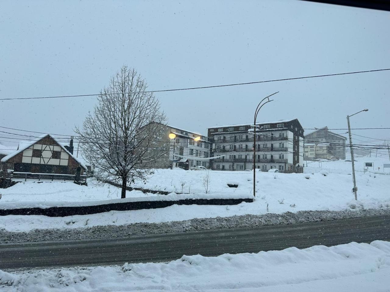 Hotel Qumli กูเดาริ ภายนอก รูปภาพ